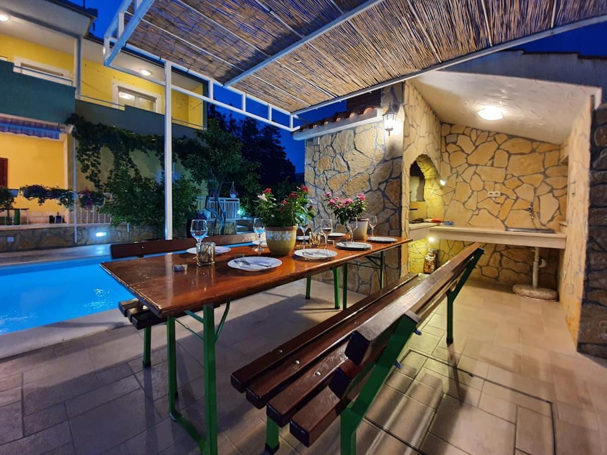 Beautiful Villa - Private Heated Pool, Parking, Bbq Near Split โซลิน ภายนอก รูปภาพ