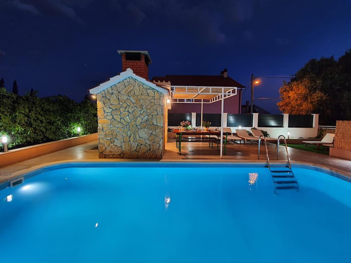 Beautiful Villa - Private Heated Pool, Parking, Bbq Near Split โซลิน ภายนอก รูปภาพ