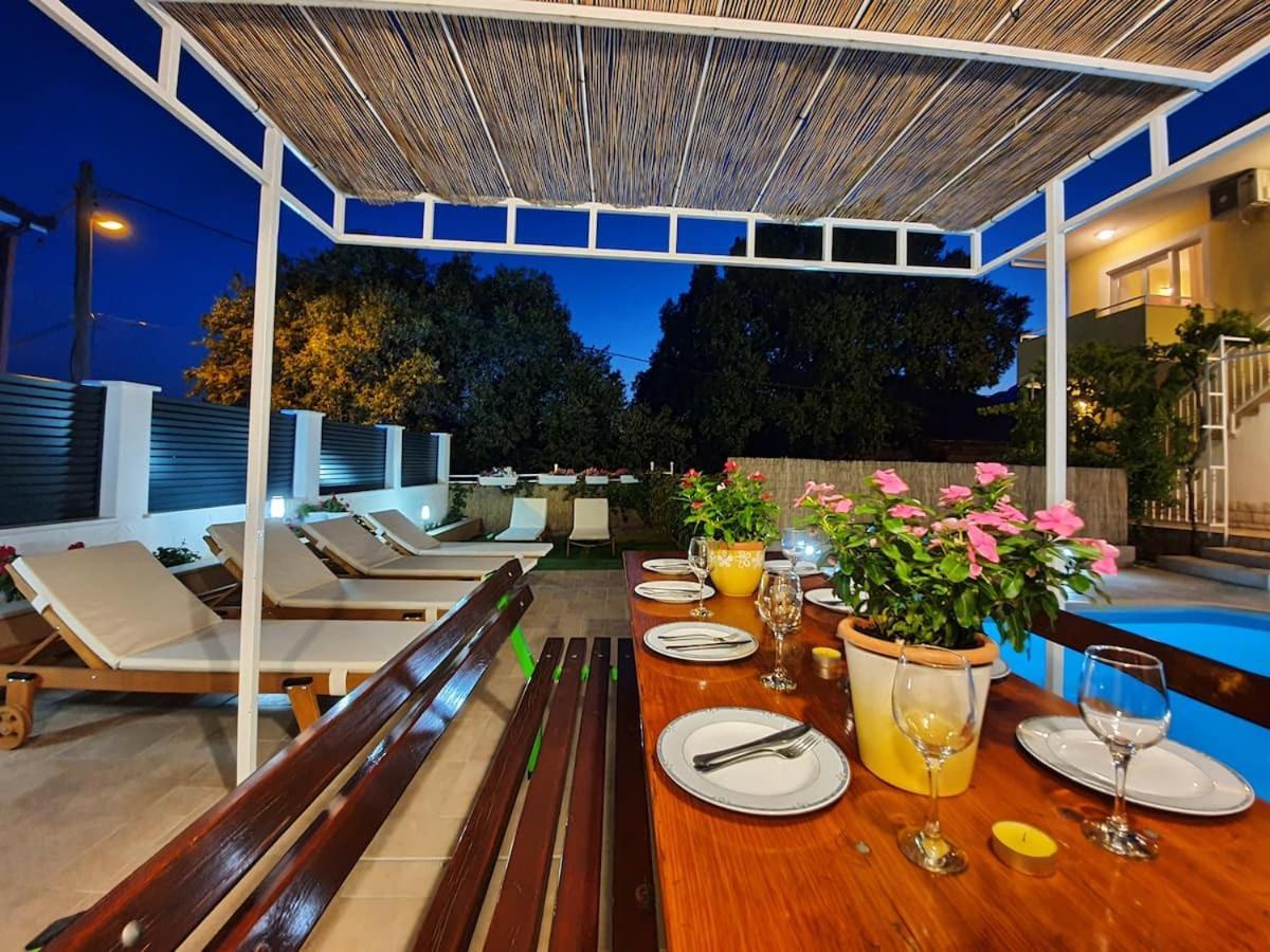 Beautiful Villa - Private Heated Pool, Parking, Bbq Near Split โซลิน ภายนอก รูปภาพ